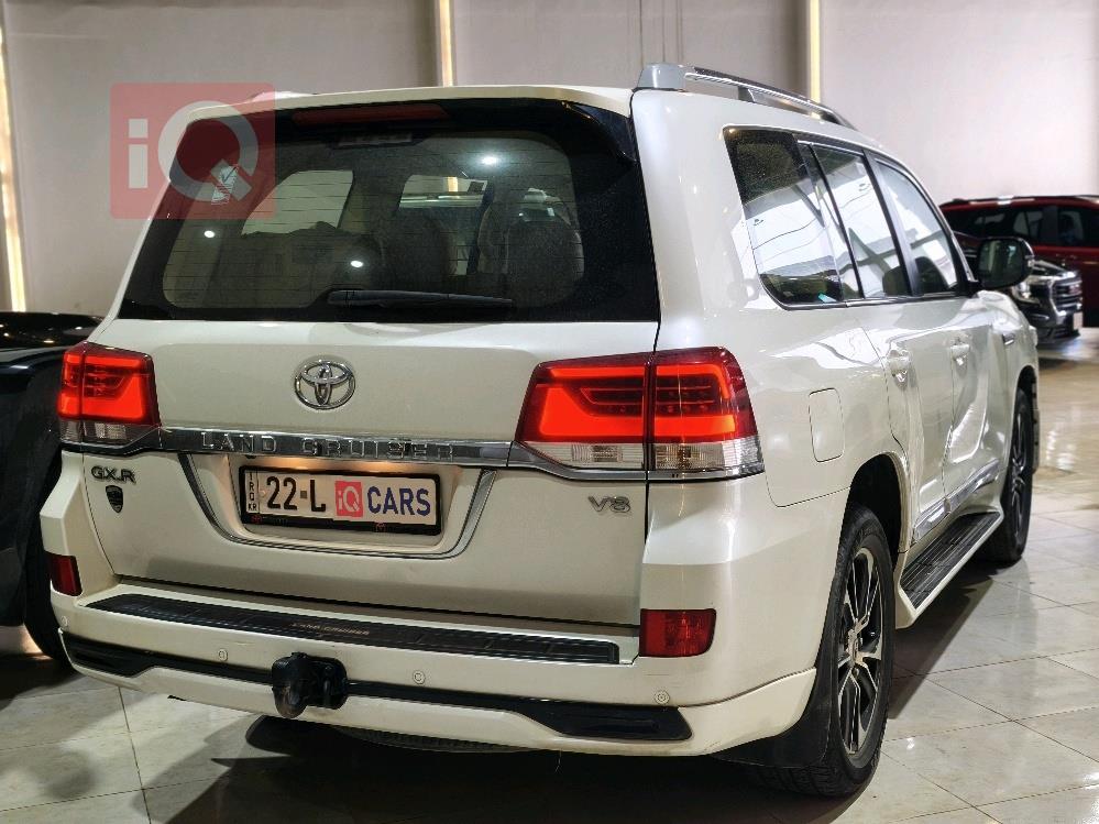 تويوتا لاندكروزر